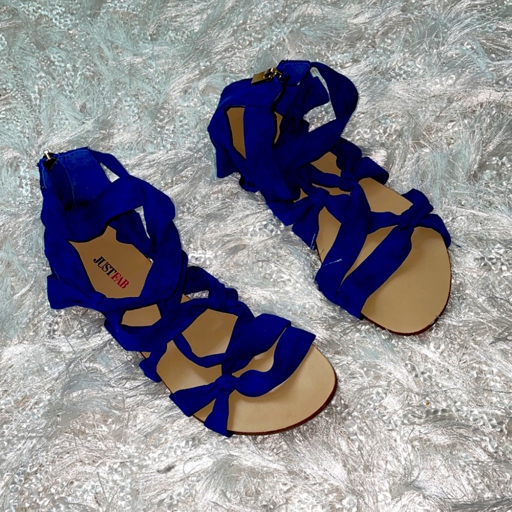 Crossed sandals
